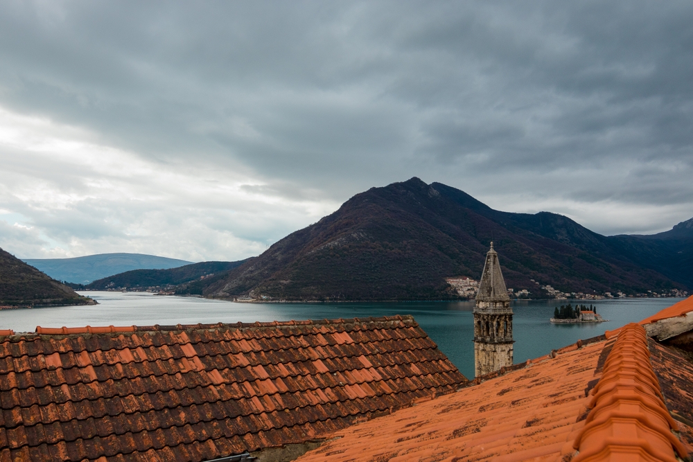 Bir Türk Vatandaşı Budva Old Town Duvarlarından Düşerek Yaralandı